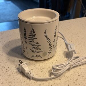 White Ceramic Wax Warmer with Fern Design